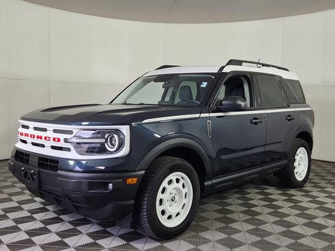 Used 2023 Ford Bronco Sport Heritage w/ Heritage Convenience Package AWD/4WD image 3