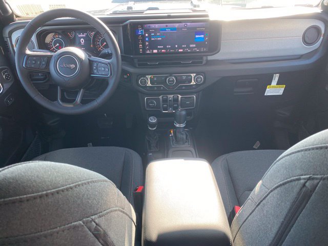 New 2026 Jeep Gladiator Sport AWD/4WD image 33