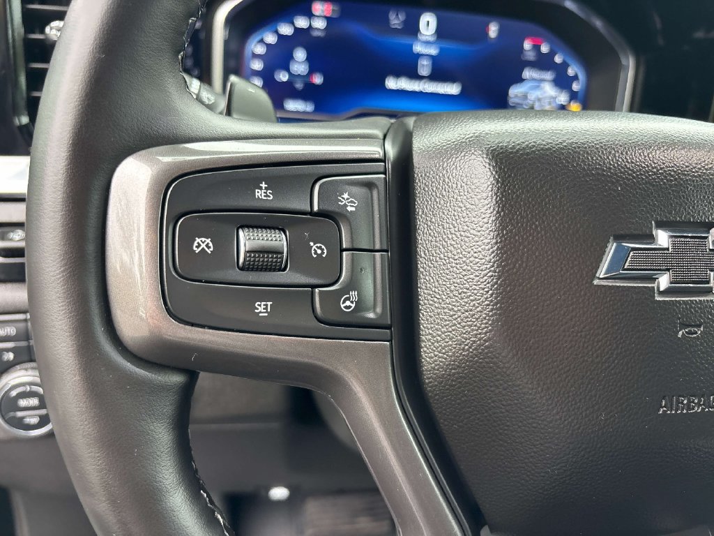 Used 2025 Chevrolet Silverado 1500 High Country w/ Midnight Edition AWD/4WD image 17