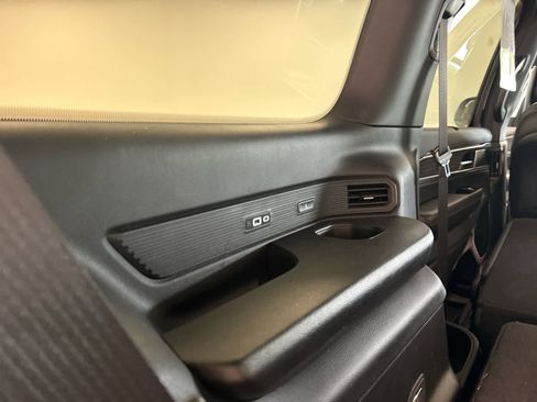 Used 2024 Jeep Wagoneer L Series III w/ Premium Group I AWD/4WD image 13