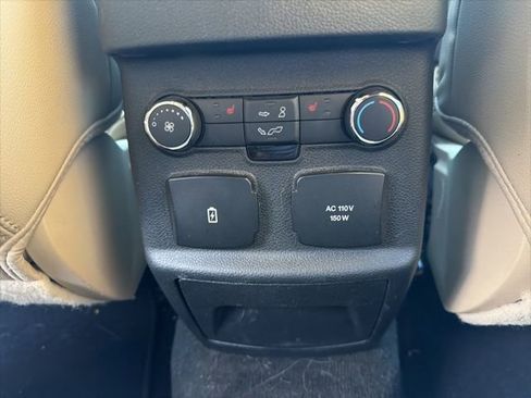 Used 2016 Ford Explorer Limited image 19
