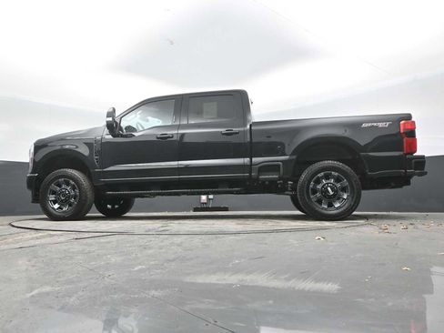 Used 2024 Ford F250 Lariat w/ Sport Appearance Package image 19