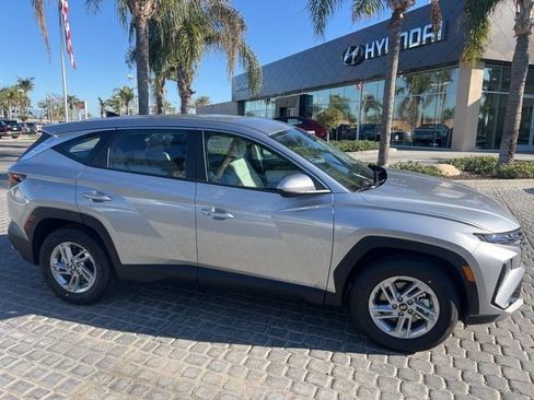 New 2026 Hyundai Tucson SE image 6