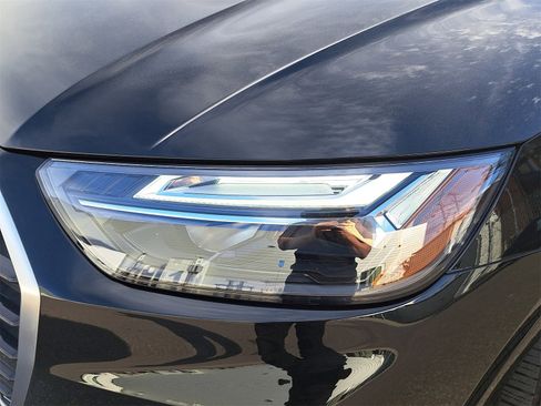 Used 2023 Audi Q5 2.0T Premium w/ Convenience Package image 35