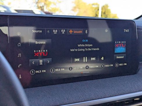 Certified 2025 Nissan Kicks SV image 21