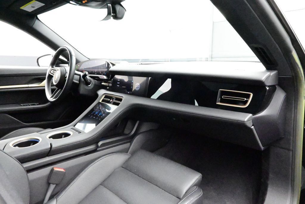 Certified 2023 Porsche Taycan w/ Premium Package RWD image 17