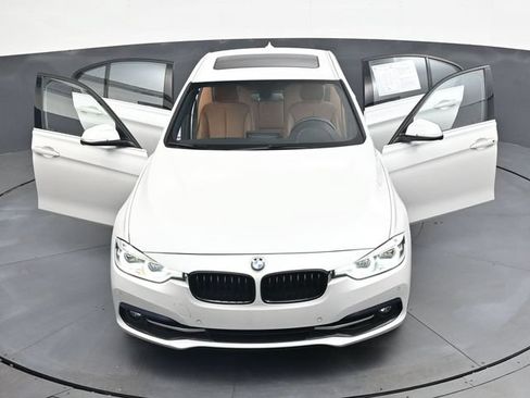Used 2017 BMW 330i Sedan RWD image 46