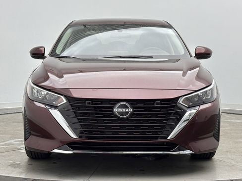 Used 2024 Nissan Sentra SV image 2