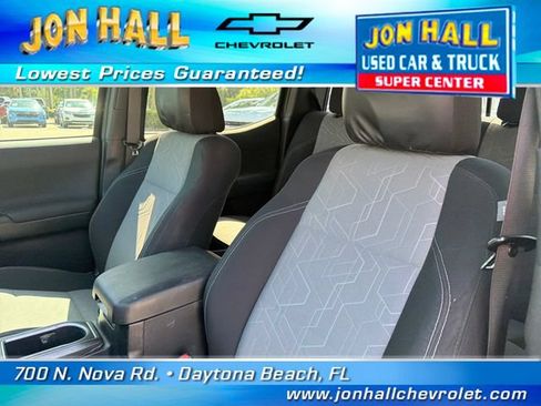 Used 2022 Toyota Tacoma TRD Sport w/ Technology Package RWD image 17