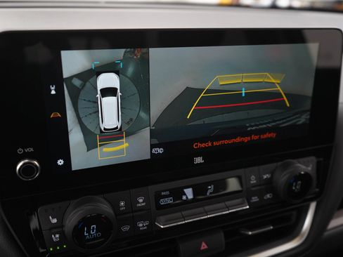 Used 2026 Toyota Grand Highlander AWD image 23