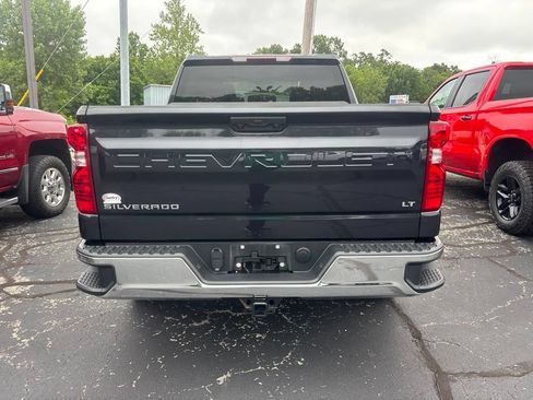 Used 2023 Chevrolet Silverado 1500 LT AWD/4WD image 3