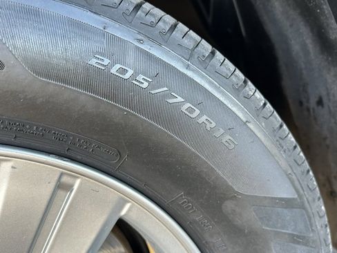 Certified 2022 Chevrolet Trax LT w/ LT Convenience Package image 37