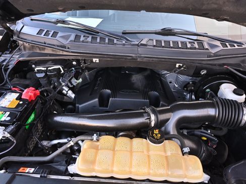 Used 2019 Ford F150 Lariat w/ Equipment Group 502A Luxury RWD image 47