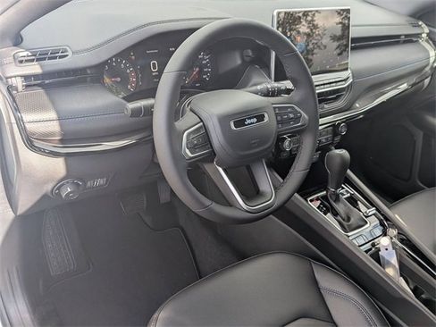 New 2026 Jeep Compass Limited image 11