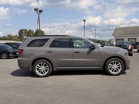 Used 2025 Dodge Durango R/T AWD/4WD image 4