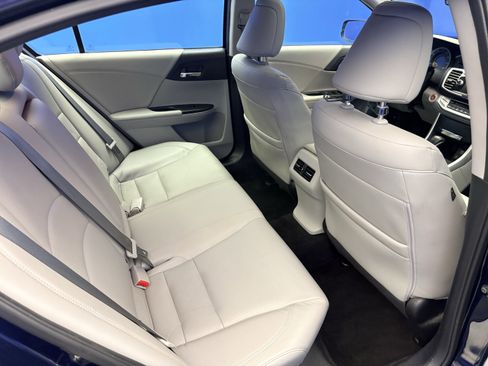 Used 2015 Honda Accord EX-L image 24