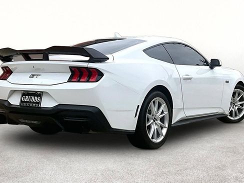 Used 2025 Ford Mustang GT Premium RWD image 2