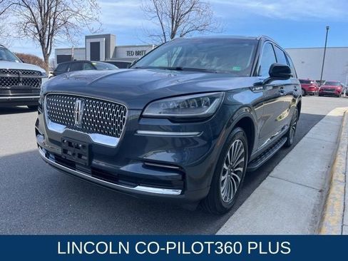 Certified 2023 Lincoln Aviator Reserve w/ Elements Package Plus AWD/4WD image 3