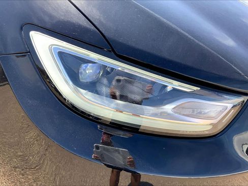 Used 2025 Chrysler Pacifica Select FWD image 28