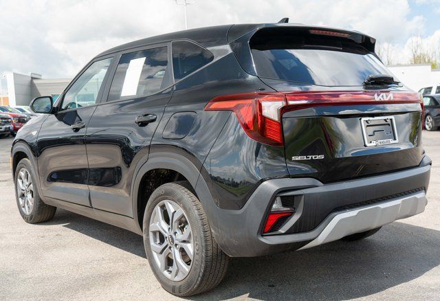 Used 2024 Kia Seltos LX AWD/4WD image 8