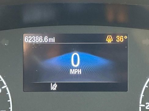 Used 2023 Ford Transit 350 XLT image 33