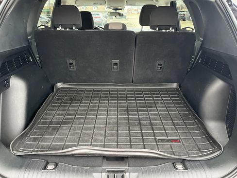 Used 2021 Ford Escape SE w/ SE Sport Appearance Package image 23