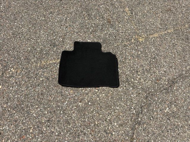 Used 2018 Chrysler 300 Limited AWD/4WD image 37