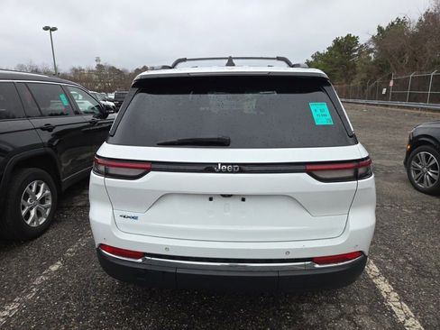 Used 2022 Jeep Grand Cherokee Limited 4xe image 4