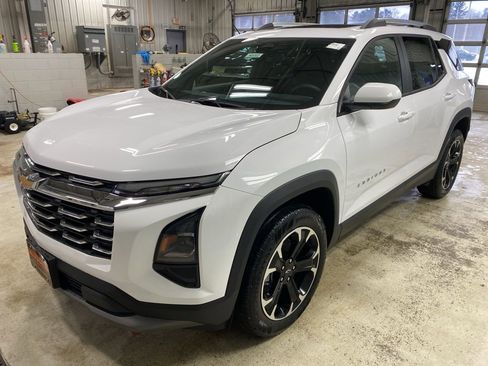 New 2026 Chevrolet Equinox LT w/ Convenience Package II image 9