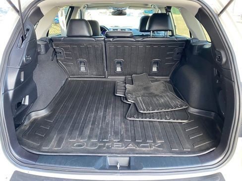 Used 2015 Subaru Outback 3.6R Limited image 14