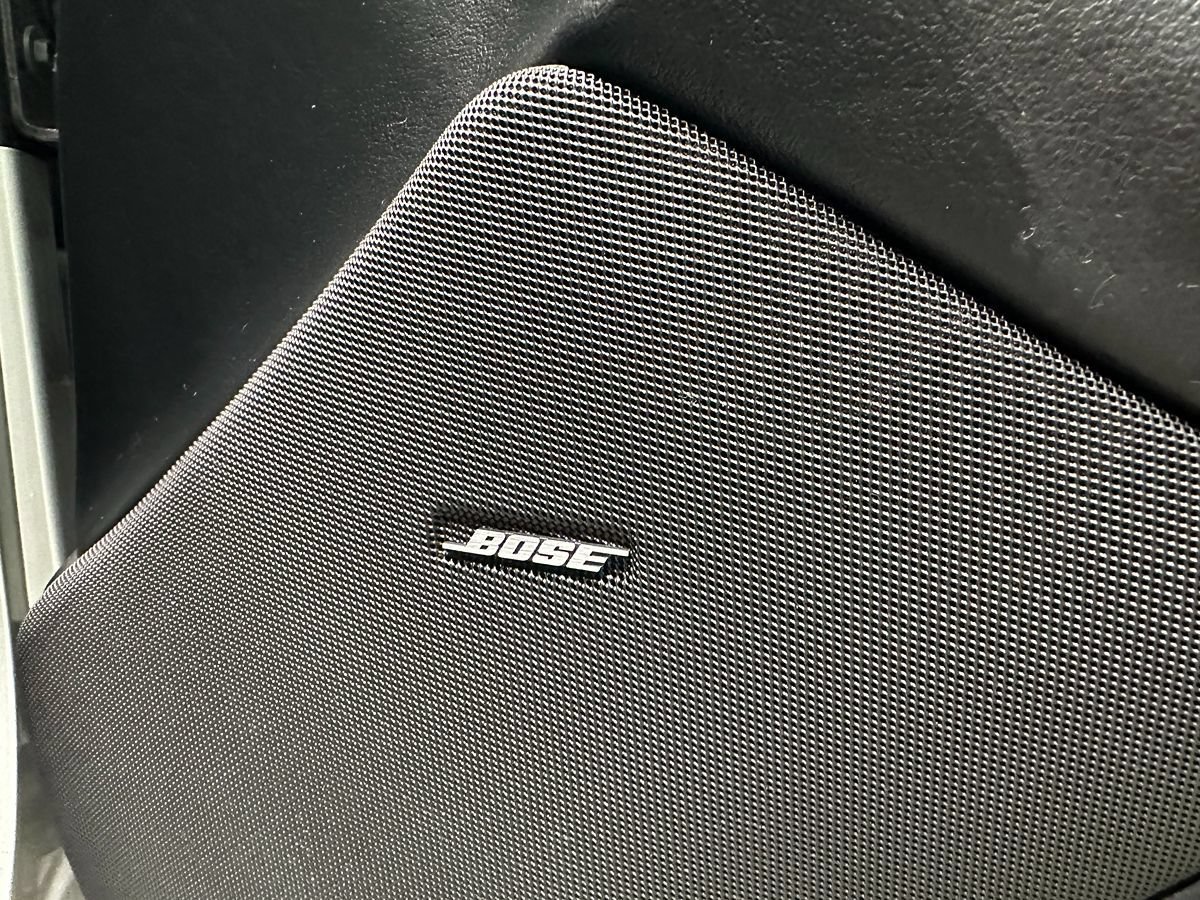 Used 2004 Chevrolet Corvette Z06 w/ Memory Package RWD image 13