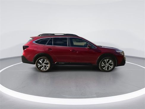 Used 2022 Subaru Outback Limited image 12