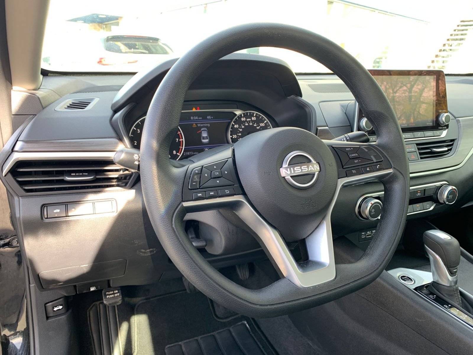 Used 2025 Nissan Altima 2.5 SV FWD image 34