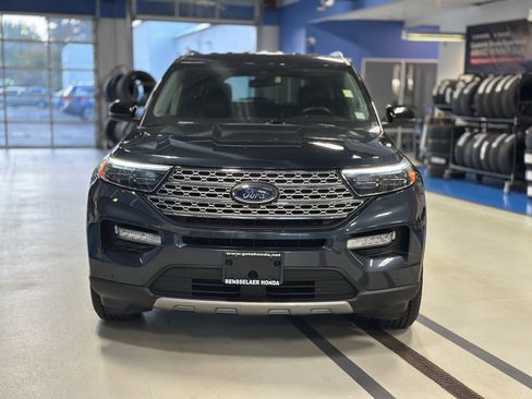 Used 2022 Ford Explorer Limited w/ Equipment Group 301A image 2