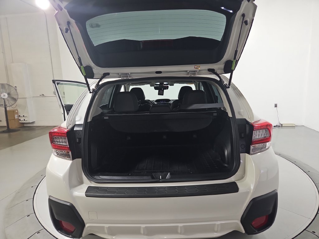 Used 2022 Subaru Crosstrek 2.5i Sport w/ Moonroof Package AWD/4WD image 23