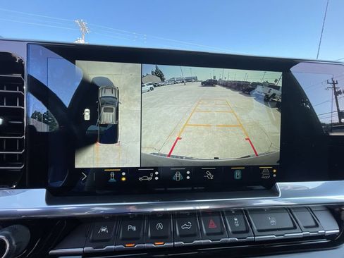 Certified 2023 Chevrolet Silverado 1500 High Country w/ High Country Premium Package AWD/4WD image 15