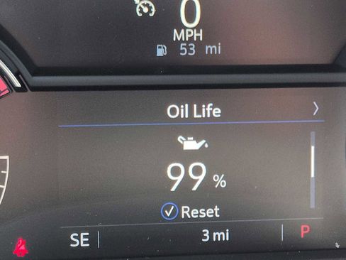 New 2025 Cadillac XT5 Luxury image 17