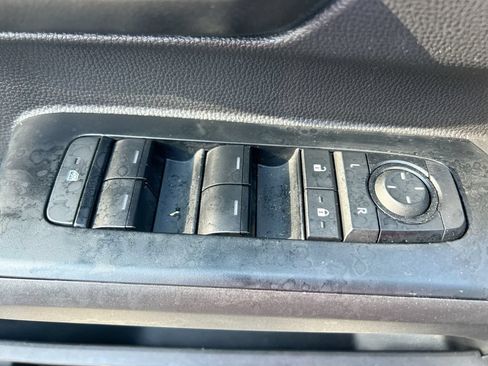 Used 2026 Toyota Tacoma SR5 RWD image 13