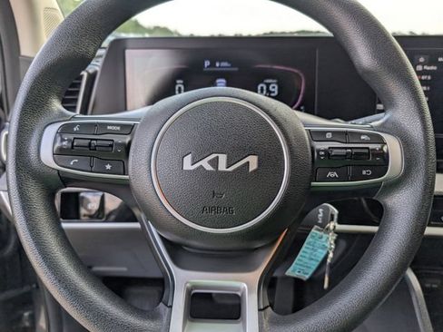 Used 2024 Kia Sportage LX FWD image 19