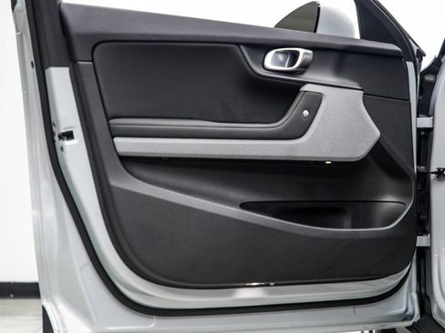 Used 2024 Polestar Polestar 2 AWD/4WD image 31