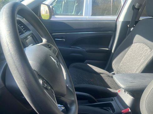 Used 2025 Mitsubishi Outlander Sport ES AWD/4WD image 15