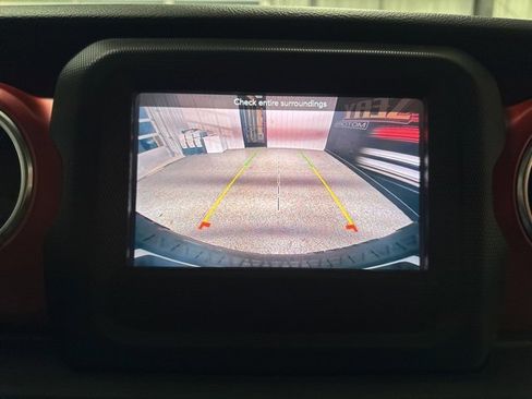 Used 2021 Jeep Wrangler Unlimited Rubicon image 11