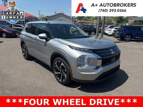 Used 2022 Mitsubishi Outlander ES AWD/4WD image 1