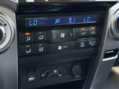 Used 2021 Toyota 4Runner Limited image 18