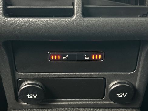 Used 2016 Jaguar XF Prestige image 45