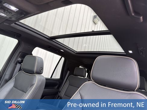 Certified 2024 GMC Yukon SLT w/ SLT Premium Package image 12