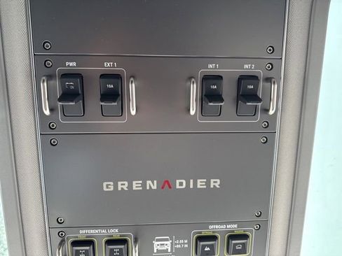 Used 2025 INEOS Grenadier image 18