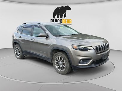 Used 2019 Jeep Cherokee Latitude Plus w/ Comfort/Convenience Group