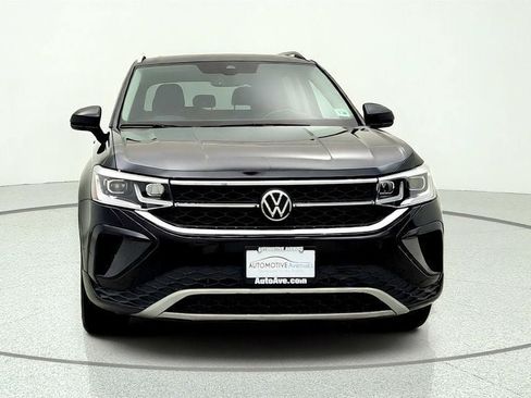 Used 2023 Volkswagen Taos SEL AWD/4WD image 2