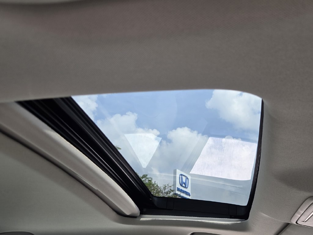 Used 2024 Honda Accord EX image 18